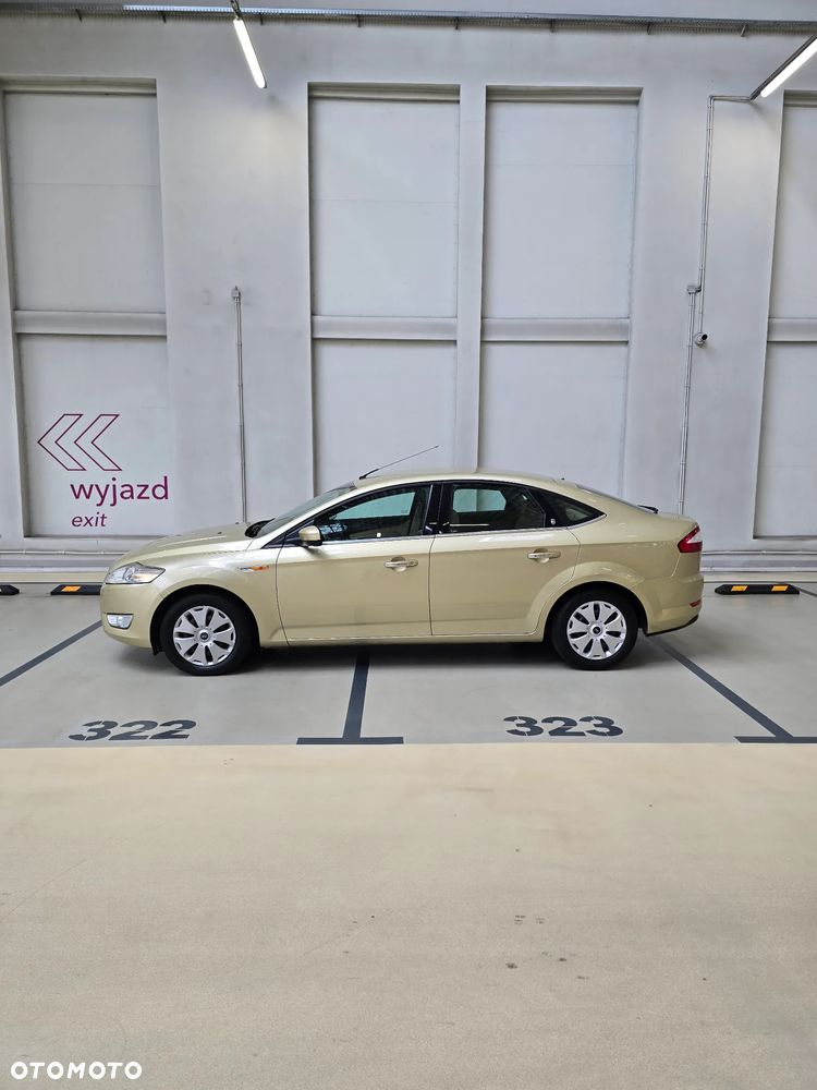 Ford Mondeo 2.0 Ghia - 15