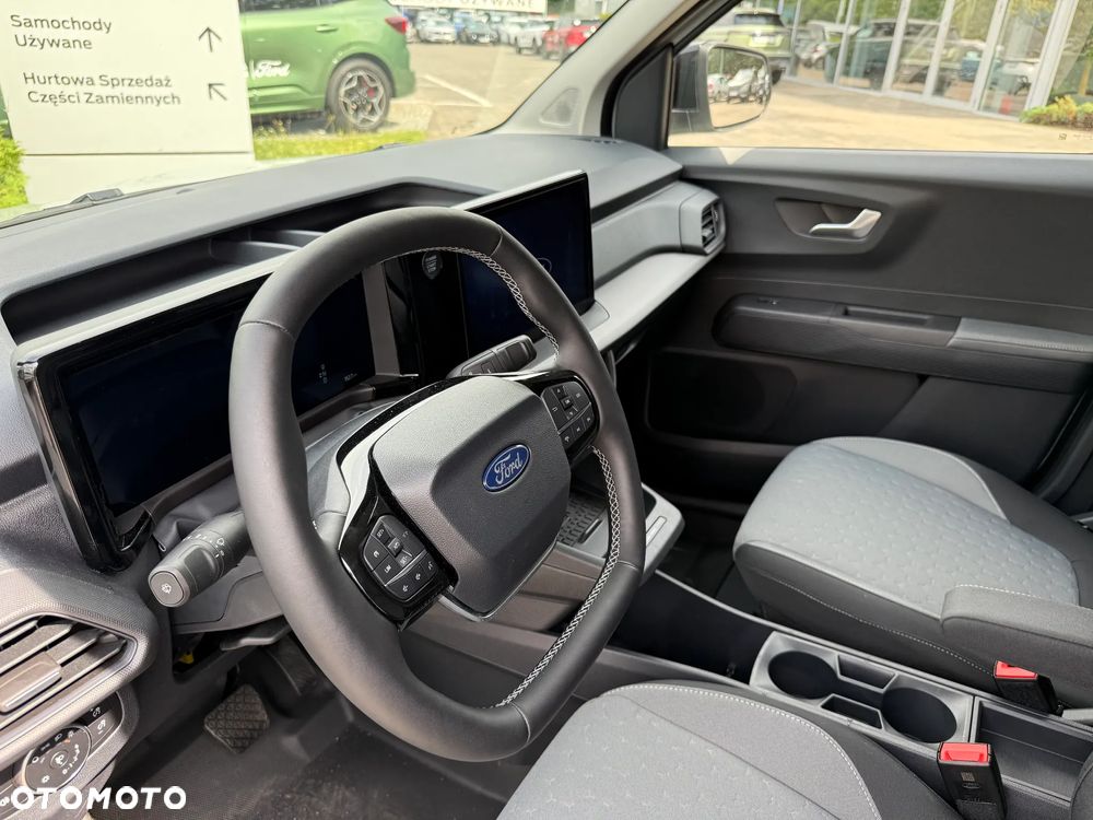 Ford E-Transit Courier Van - 2