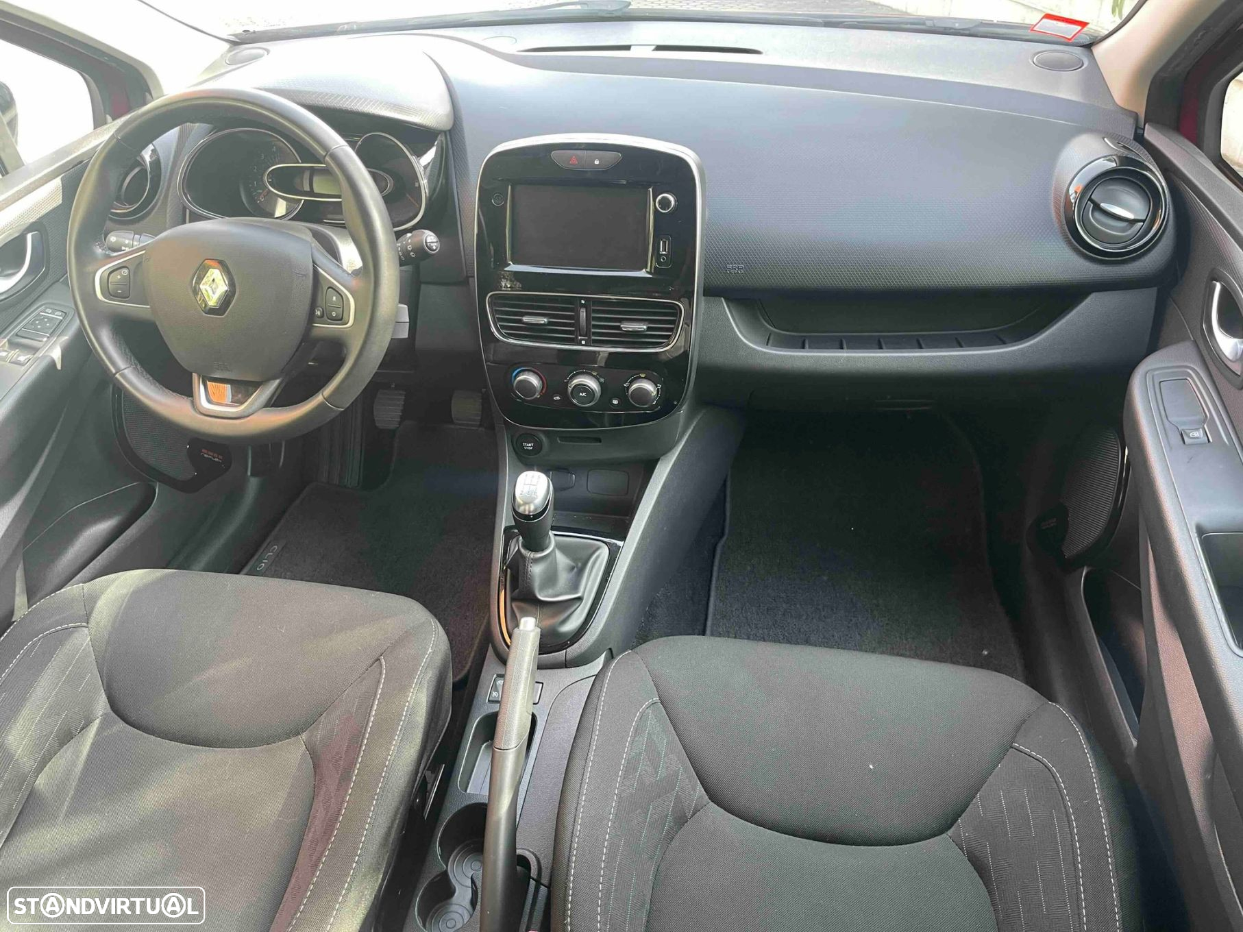 Renault Clio Sport Tourer 1.5 dCi Limited C/PM+Pneu - 31