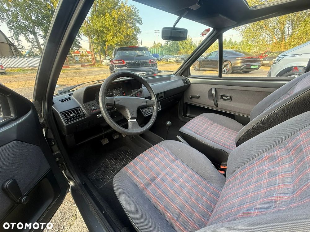 Volkswagen Polo - 12