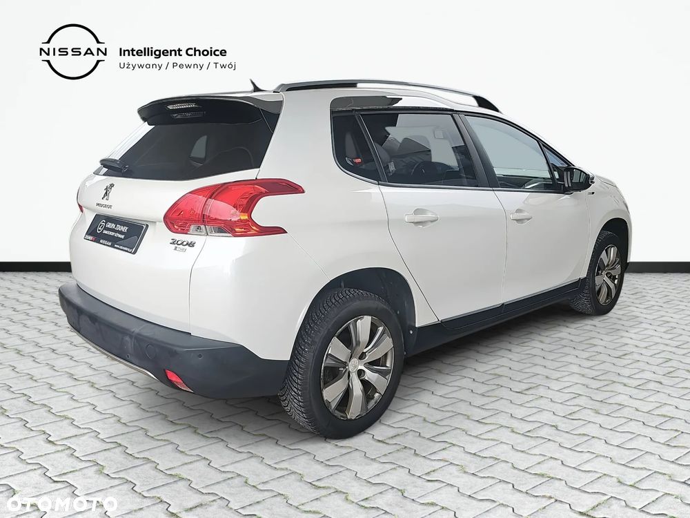Peugeot 2008 1.2 Pure Tech Allure S&S - 5