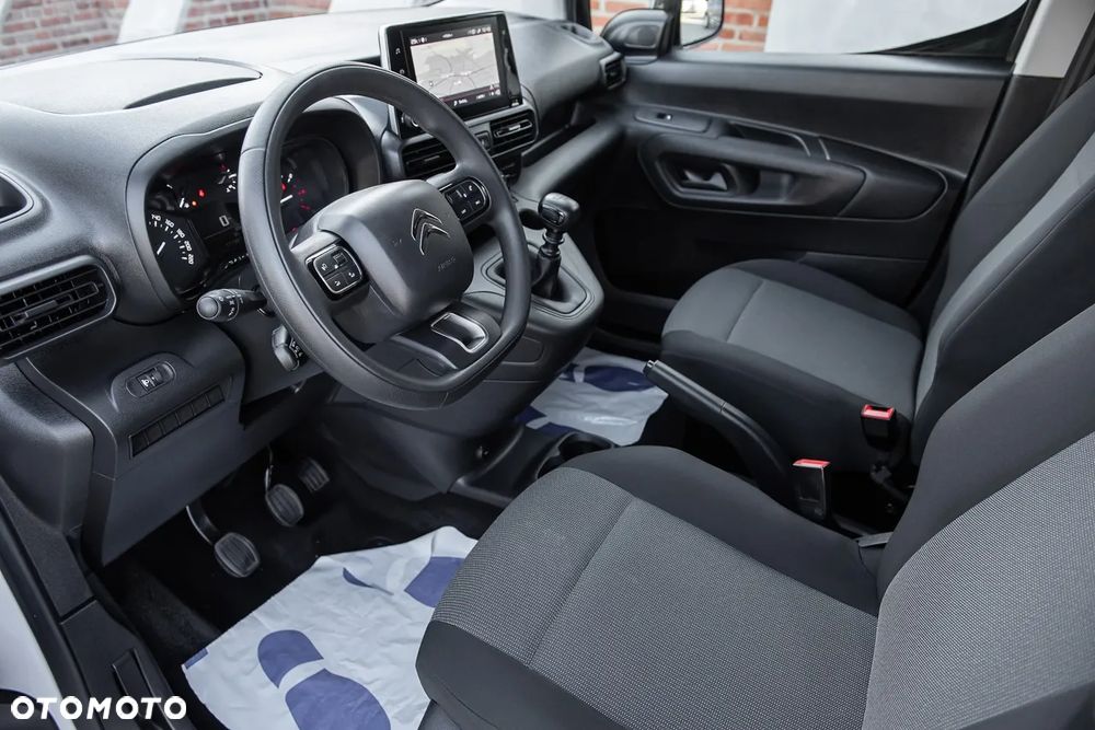 Citroën BERLINGO - 11