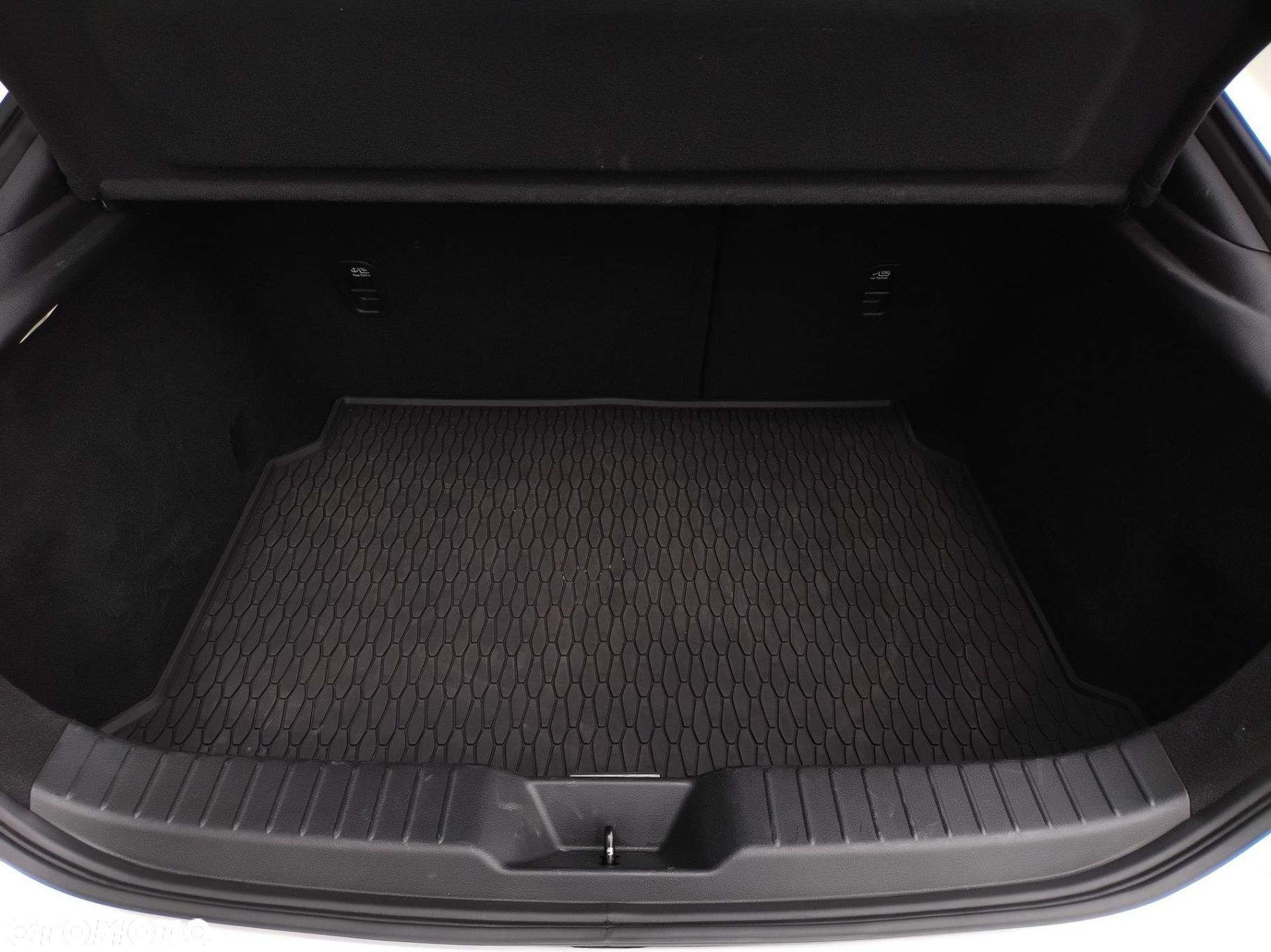 Mazda 3 - 24