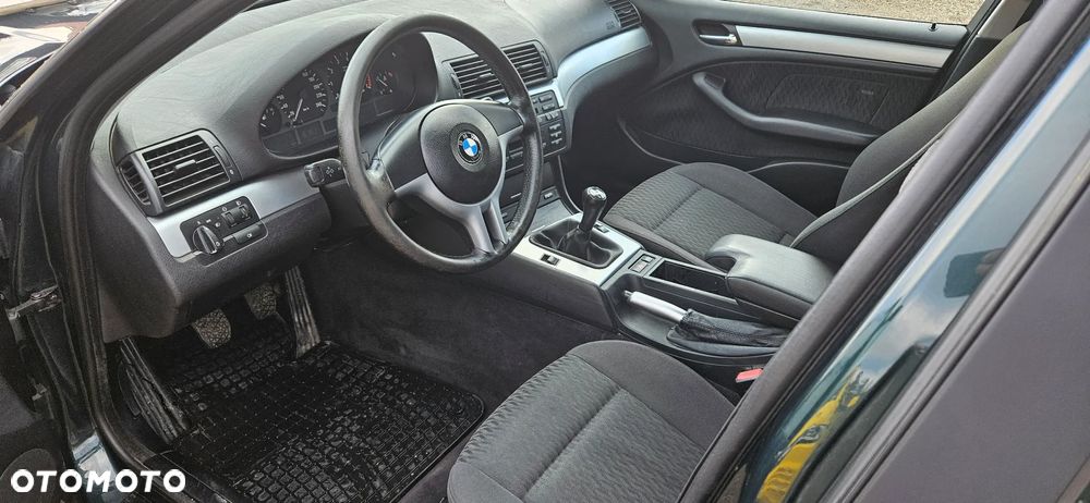 BMW Seria 3 318i - 6