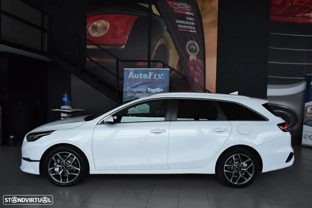 Kia Ceed SW 1.6 CRDi MHEV Dynamic - 3