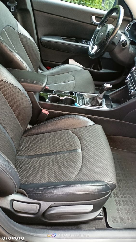 Kia Optima - 8