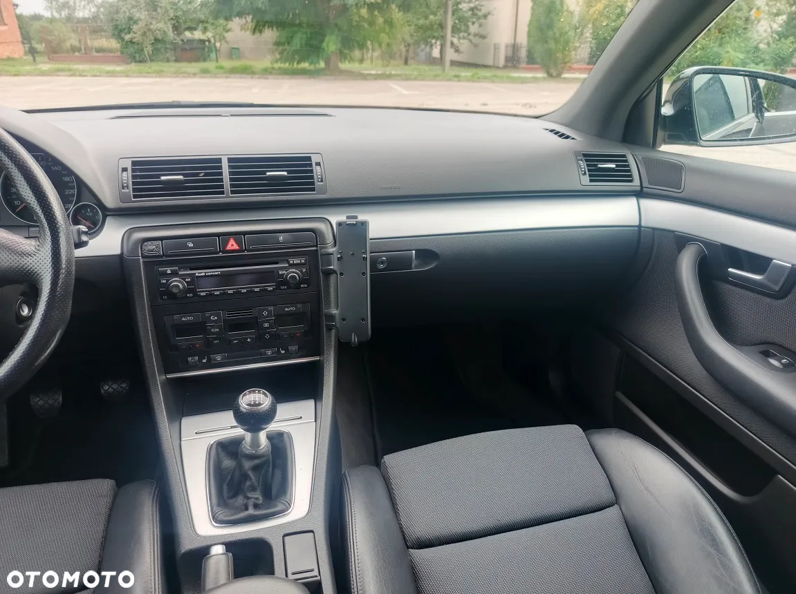 Audi A4 - 16