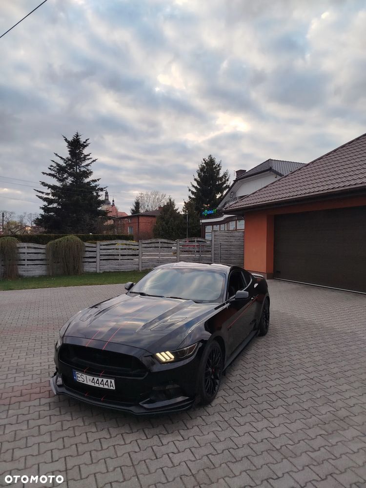 Ford Mustang 5.0 V8 GT - 1