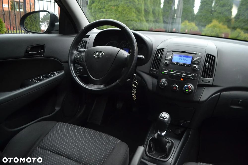 Hyundai i30 i30cw 1.6 CRDi UEFA EURO 2012 Edition - 6