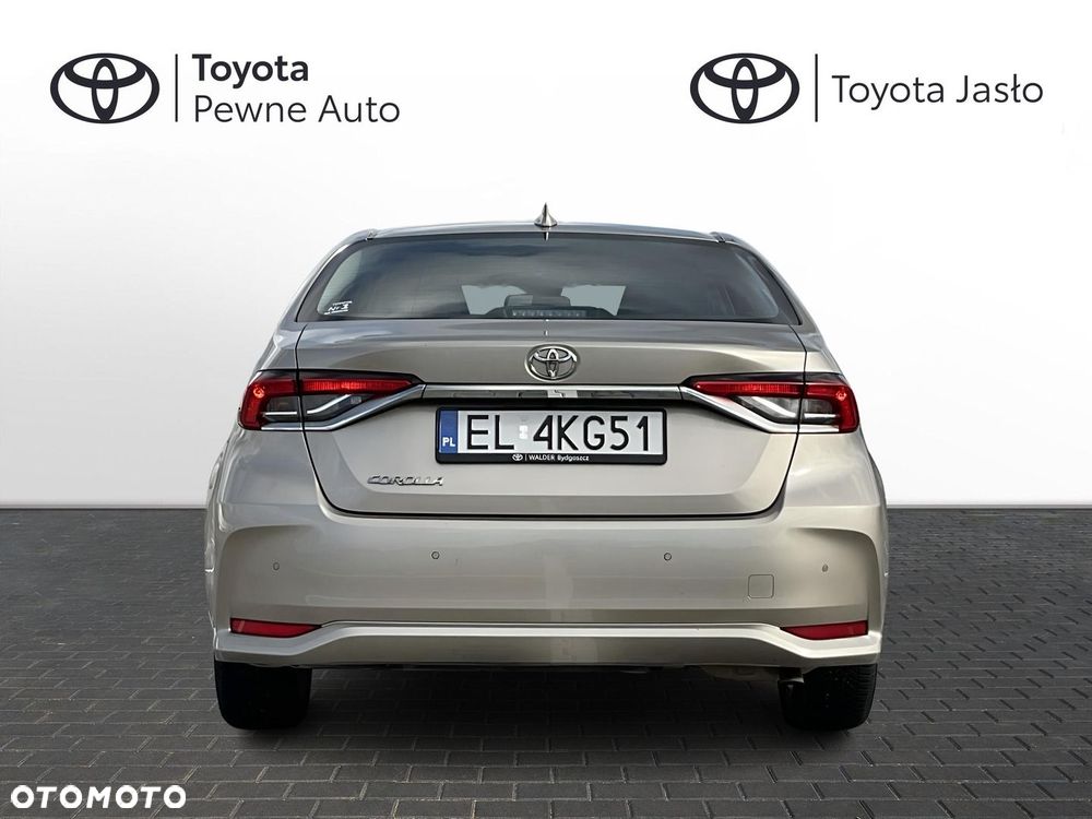 Toyota Corolla - 5
