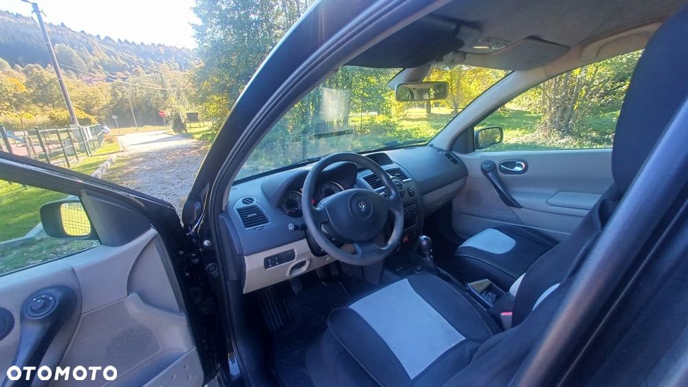 Renault Megane - 11