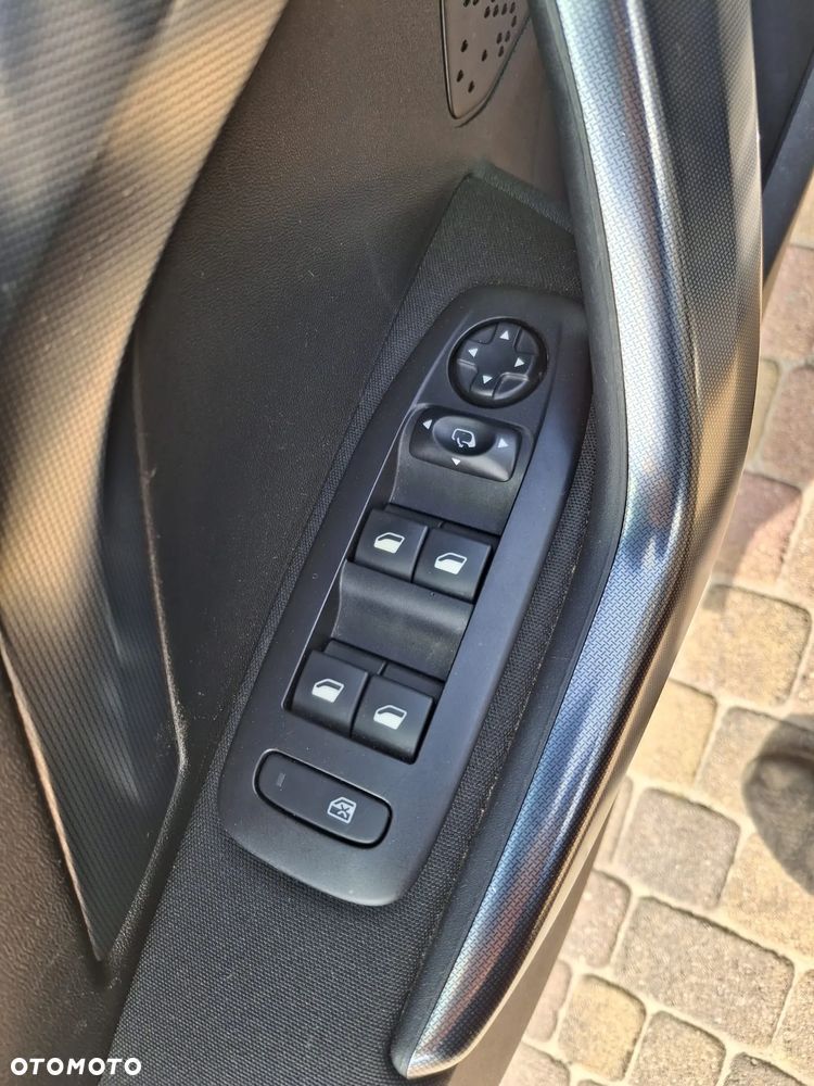 Peugeot 2008 PureTech 130 Allure Pack - 22