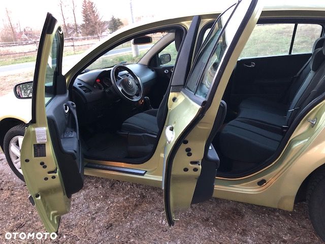 Renault Megane 1.6 Confort Authentique - 6