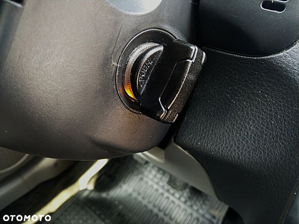 Suzuki SX4 1.6 Comfort Plus - 26