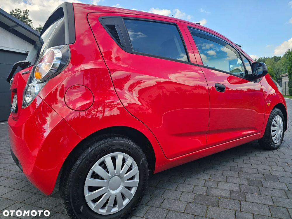 Chevrolet Spark 1.0 LS - 38