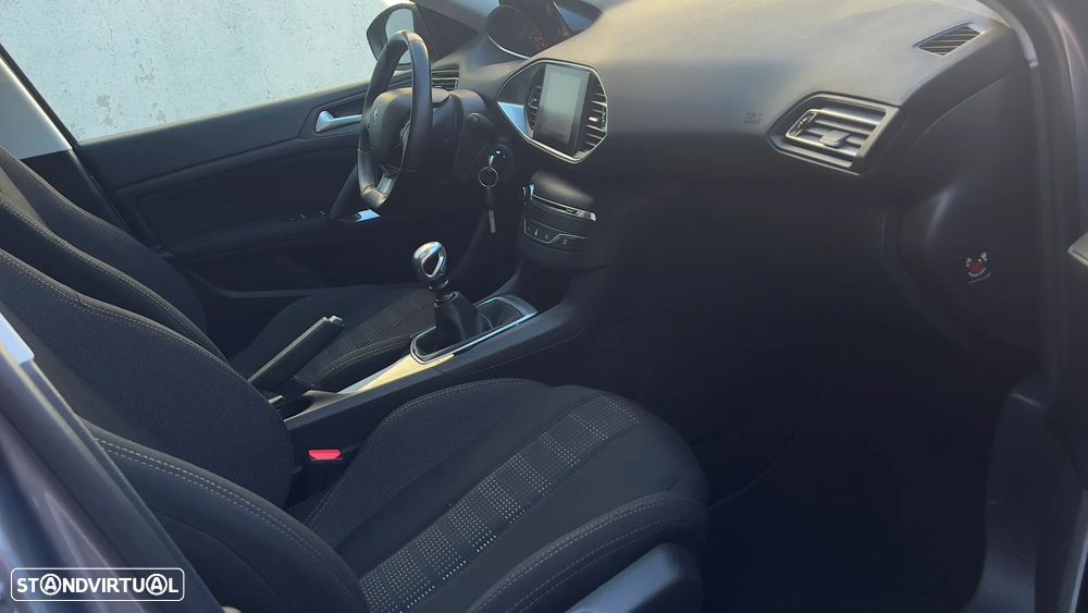 Peugeot 308 SW 1.6 BlueHDi Allure - 23