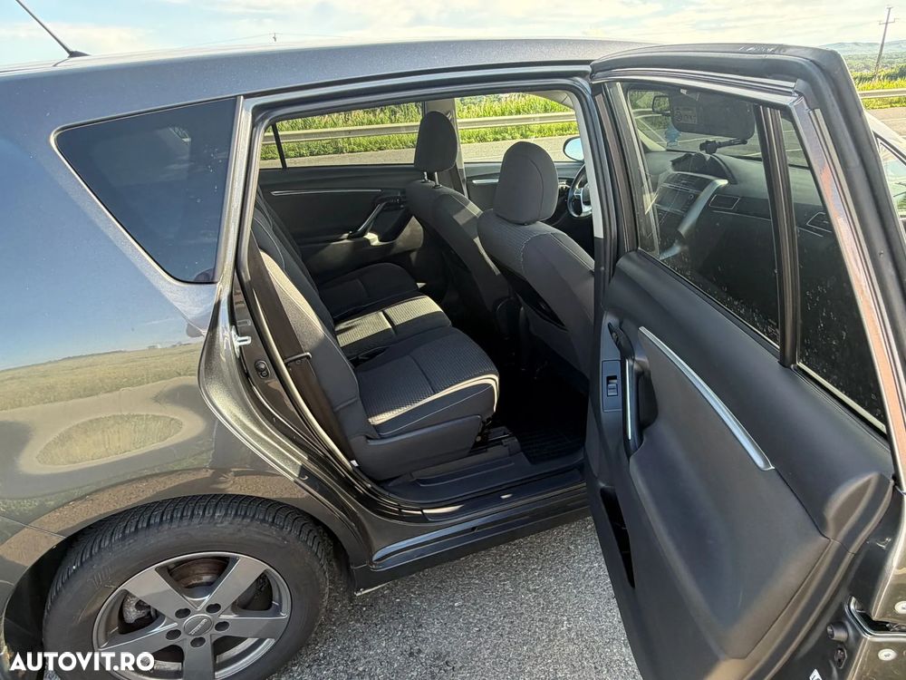 Toyota Verso - 8
