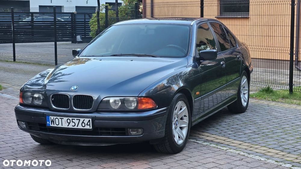 BMW Seria 5 - 16