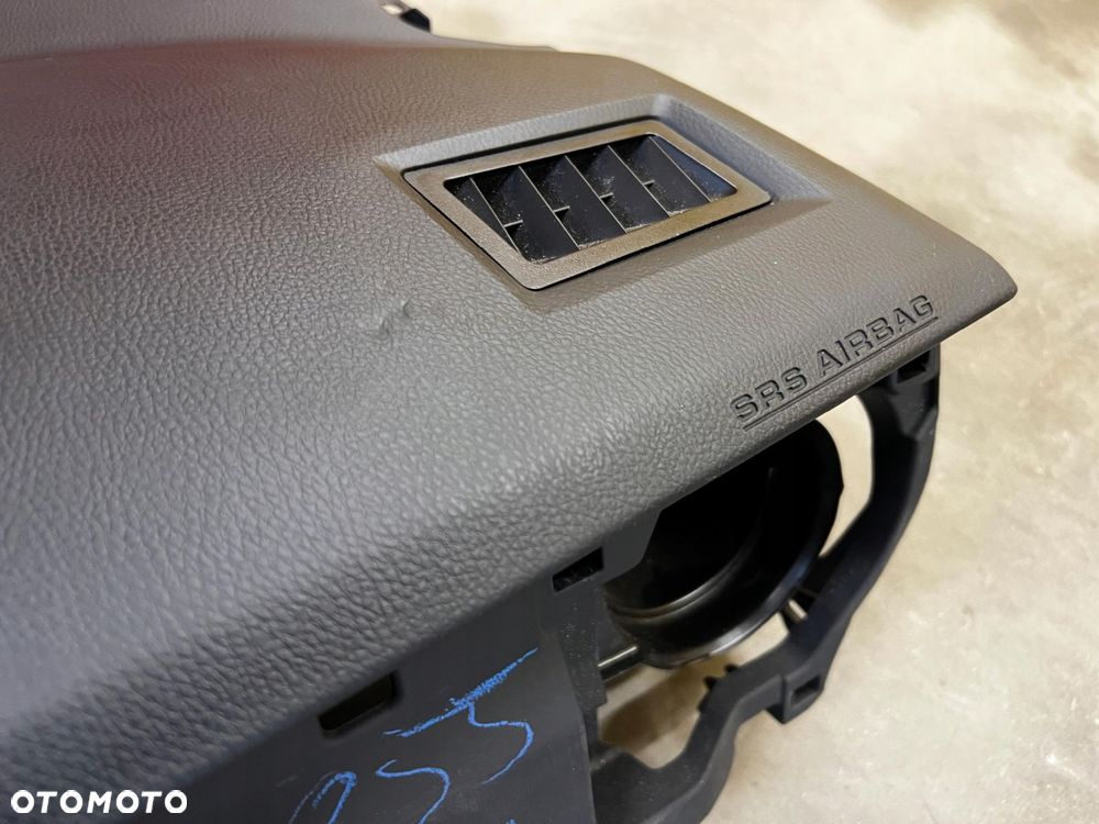 DESKA ROZDZIELCZA KOKPIT KONSOLA PODUSZKA AIRBAG TOYOTA AURIS II EU - 3