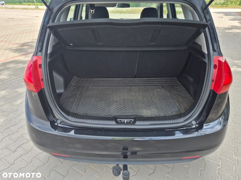 Kia Venga 1.6 Business Line - 27