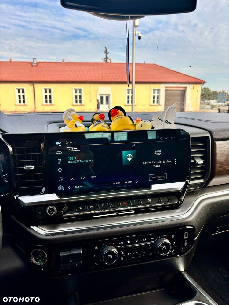 Chevrolet Silverado - 14