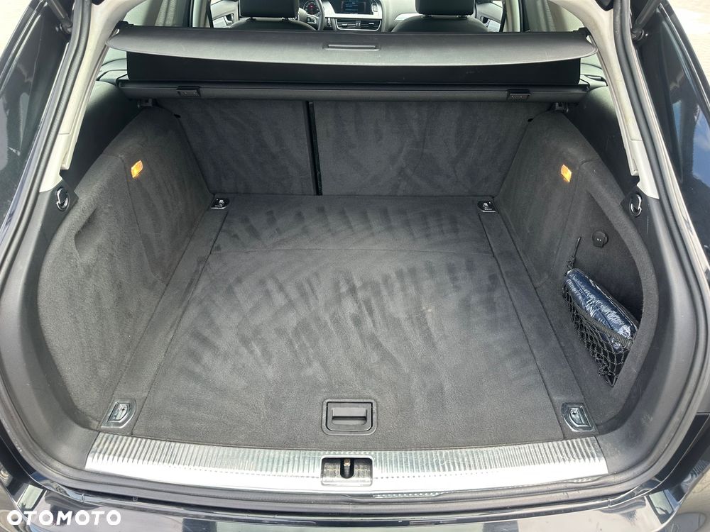 Audi A4 Avant - 32