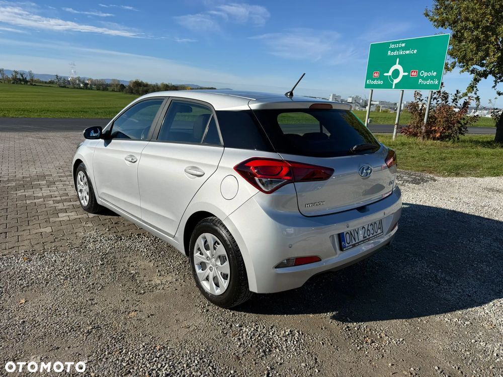 Hyundai i20 1.1 CRDi Classic - 8