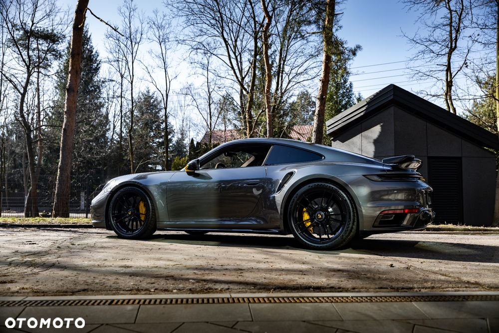 Porsche 911 Turbo S - 9