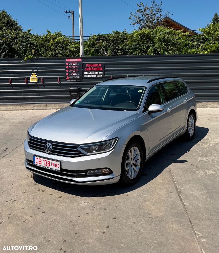 Volkswagen Passat - 1