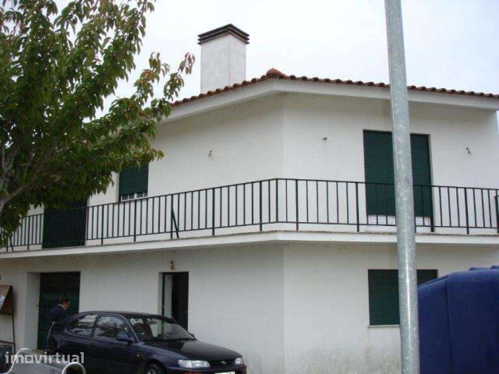 Moradia T3 - Grande imagem: 2/14
