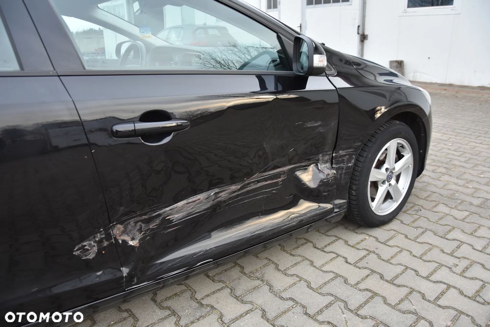 Volvo V40 - 16