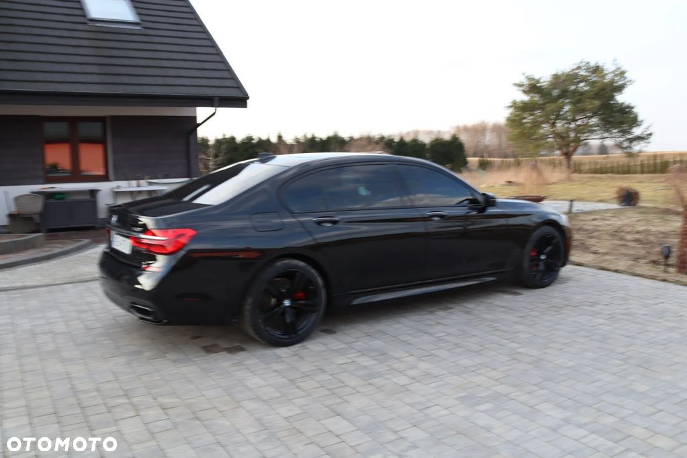 BMW Seria 7 740i - 6