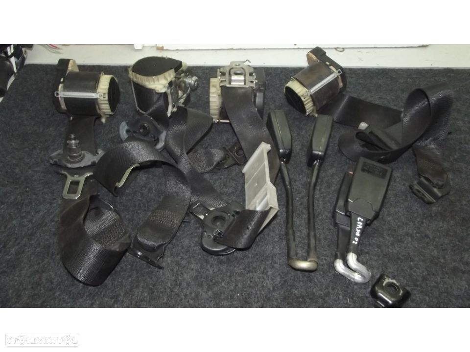 opel corsa C 2002 cintos de segurança - 1