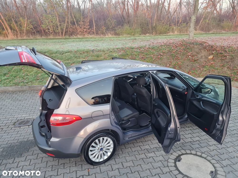 Ford S-Max - 21