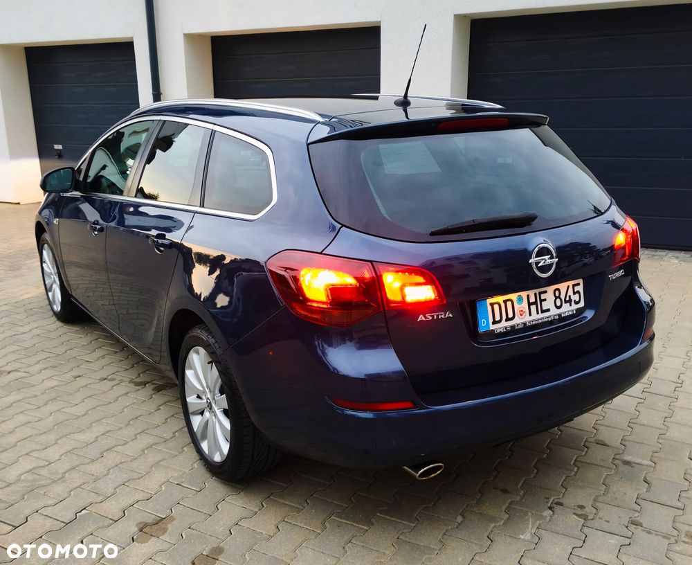 Opel Astra 1.4 Turbo Sport - 11