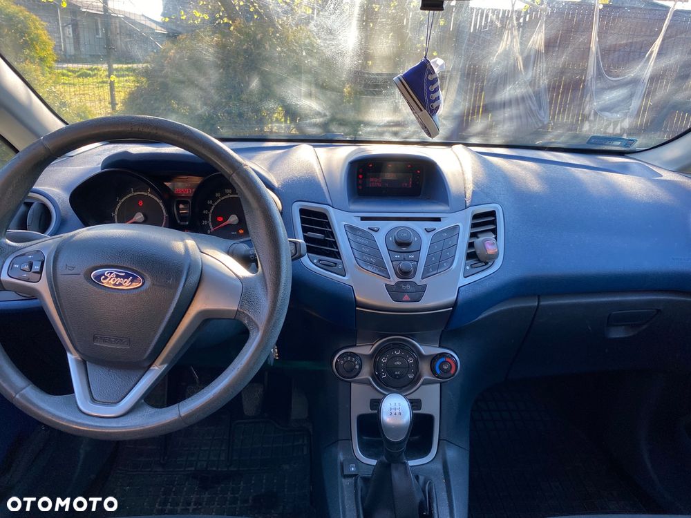 Ford Fiesta - 6