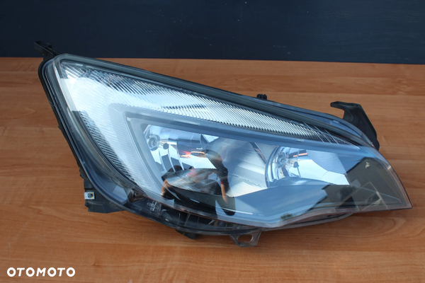 LAMPA PRAWA PRZEDNIA PRAWY PRZÓD OPEL ASTRA J CIEMNA 13371596 100% OK EUROPA BARDZO ŁADNA