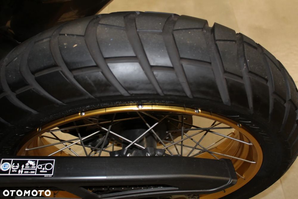 Honda CRF - 38