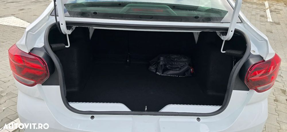 Dacia Logan TCe 90 MT6 Prestige - 15