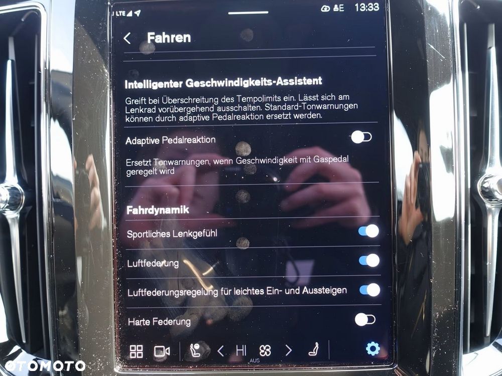 Volvo XC 60 B5 B AWD Plus Black Edition - 19