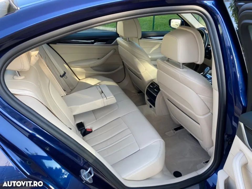 BMW Seria 5 520d Aut. Sport Line - 17
