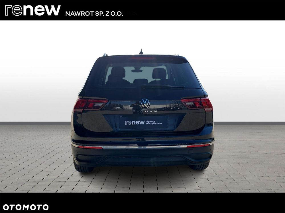 Volkswagen Tiguan - 4