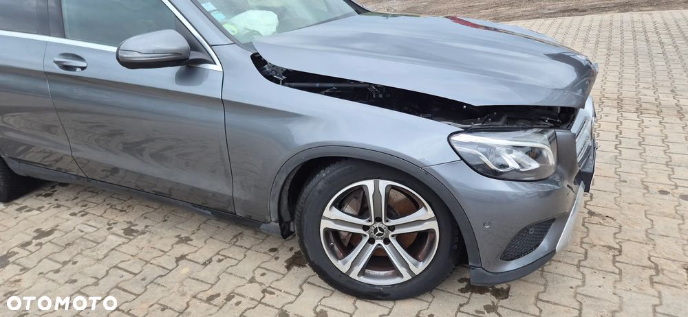Mercedes-Benz GLC - 9