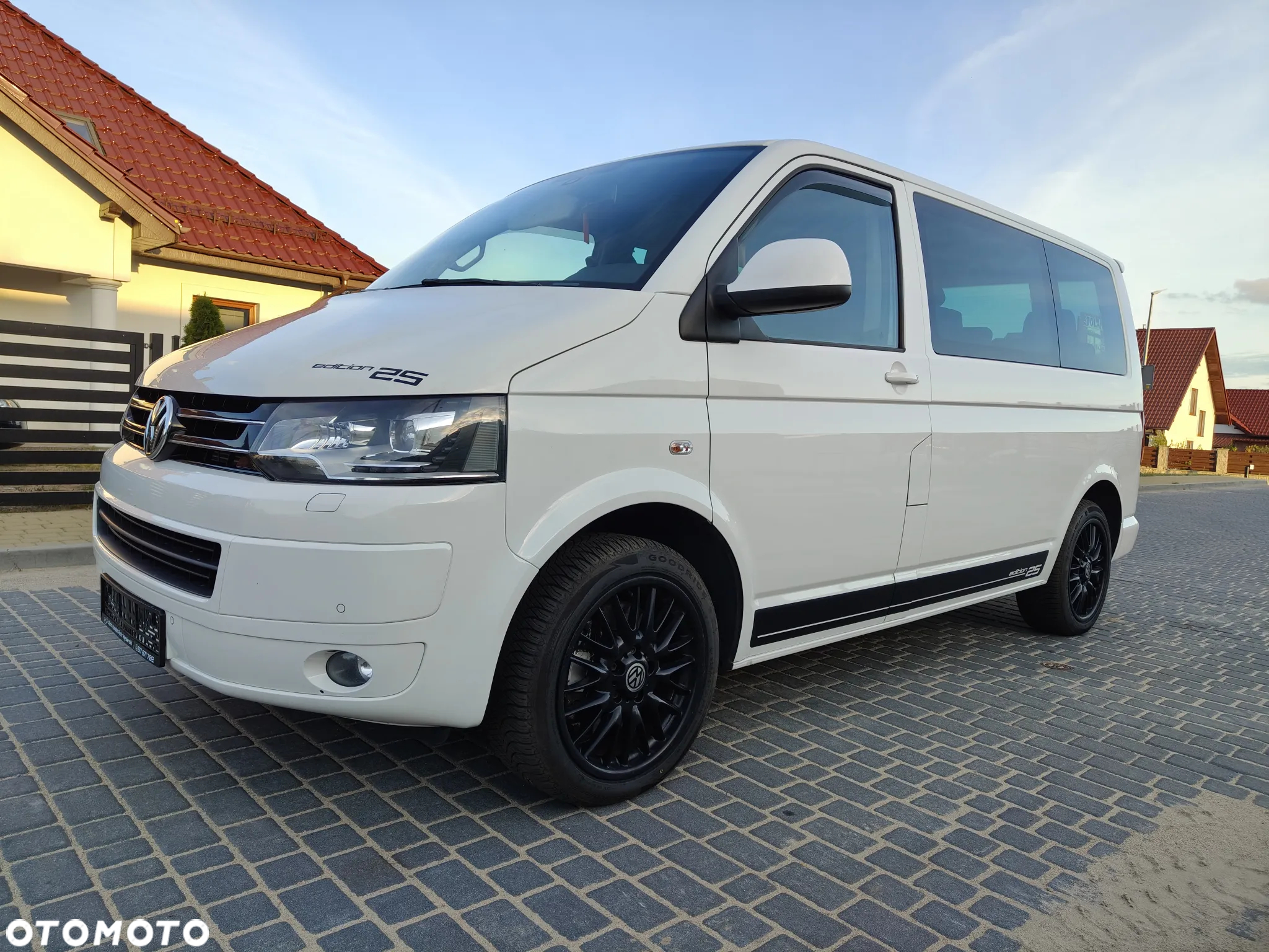 Volkswagen Multivan - 3