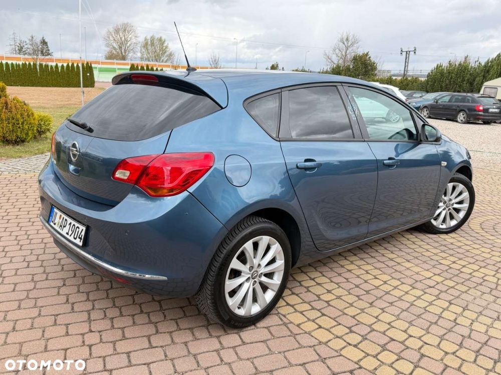 Opel Astra - 32