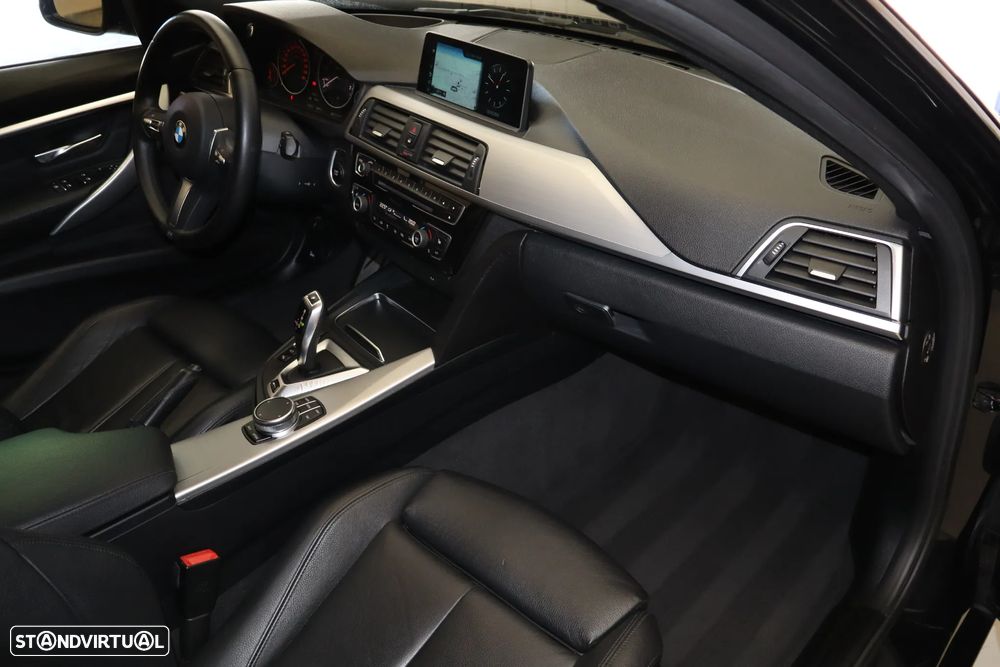 BMW 330 e iPerformance Pack M - 19