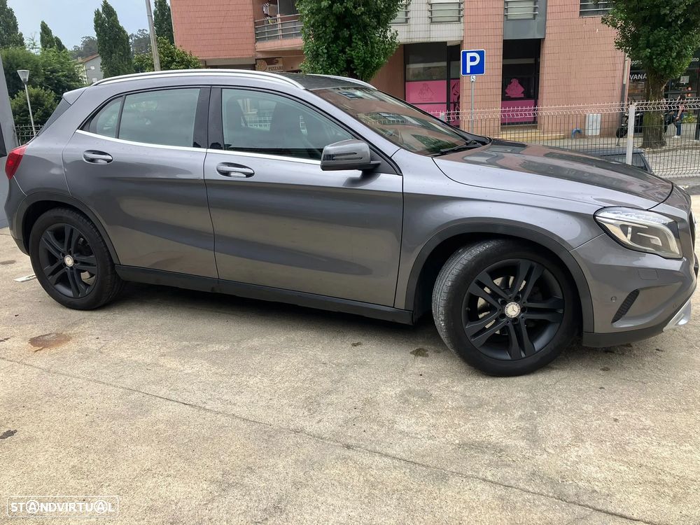 Mercedes-Benz GLA 200 - 5