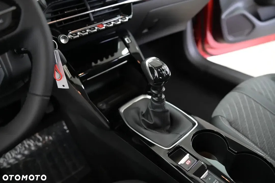 Peugeot 208 1.2 PureTech Allure S&S - 6