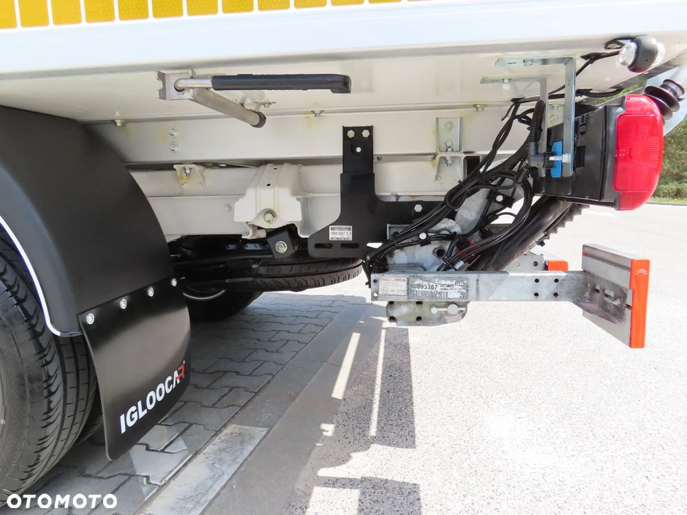Iveco DAILY 50C18 Mroźnia -29 st.C + Winda Załadowcza DHOLLANDIA 750 Kg UDŹWIG, Grube Ściany Chłodnia Boczne Drzwi IGLOOCAR Rozstaw Osi 4490 mm, DMC 3500 Kg, Kat. Prawa Jazdy B, Tylne Koła Bliźniacze WZMACNIANY, Tempomat, Asystent Jazdy Stan Wizualny I Techniczny NOWY Tak Jak Z Taśmy Produkcyjnej Gotowy Dostępny OKAZJA POLECAM - 23