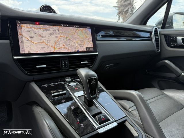 Porsche Cayenne E-Hybrid Tiptronic S - 35